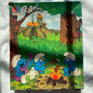 24-piece vintage Smurf puzzle (complete!)
